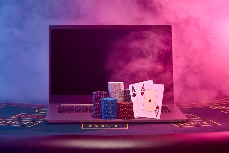Layar seluler pemain mengamati grafik Crash dengan angka multiplier